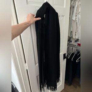 Black Everlane Cashmere Blanket Scarf